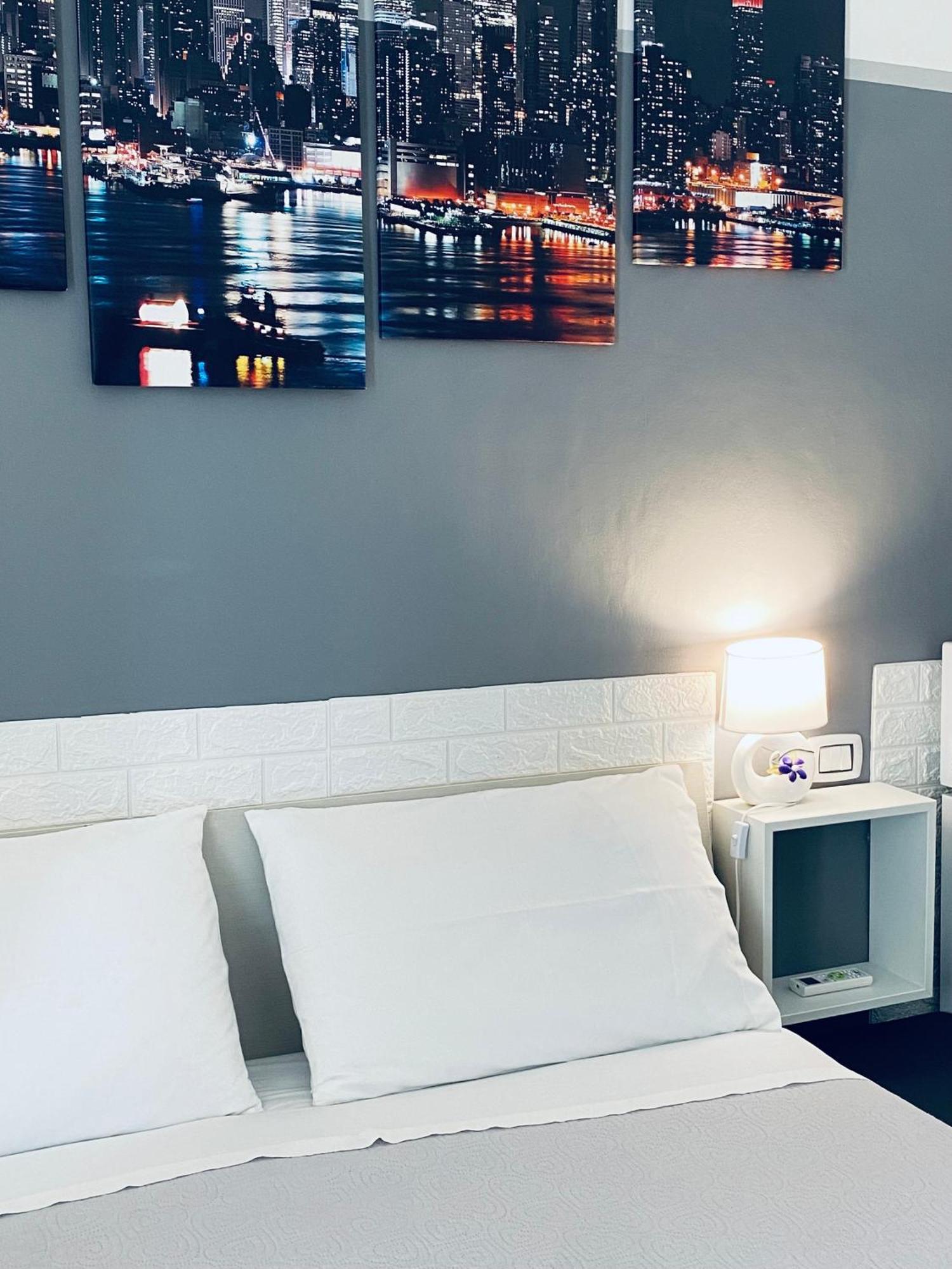 Magda House & Parking Appartement Bari Buitenkant foto